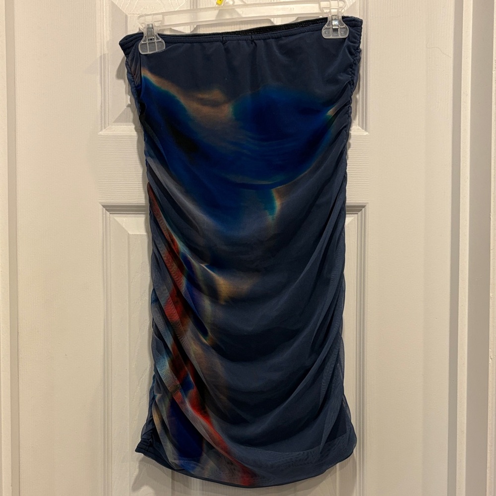 PrettyLittleThing Vibrant Strapless Dress